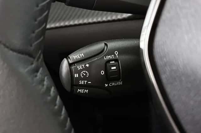 Peugeot 208 (2025) thumbnail 23
