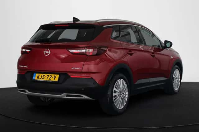 Opel Grandland X (2020) thumbnail 3