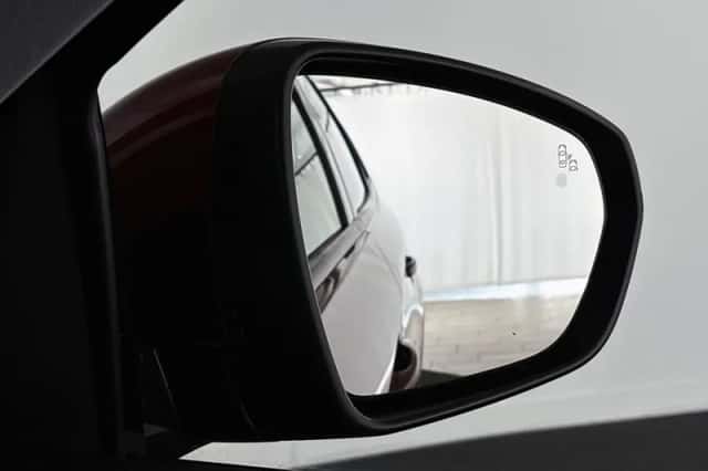Opel Grandland X (2020) thumbnail 28