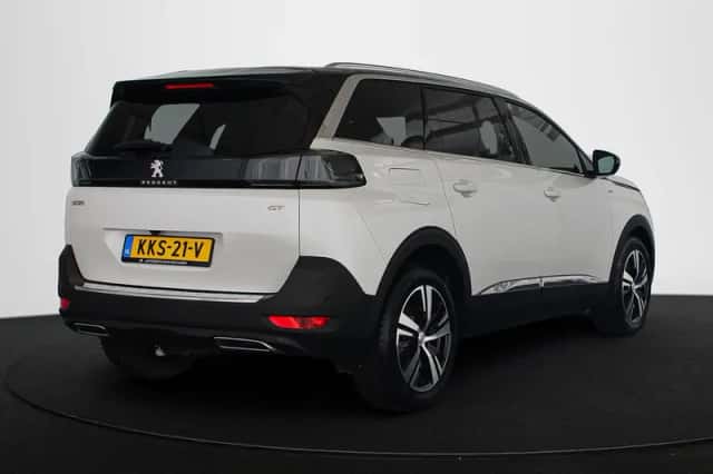Peugeot 5008 (2023) thumbnail 3
