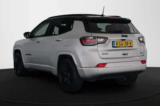 Jeep Compass (2022) thumbnail 4