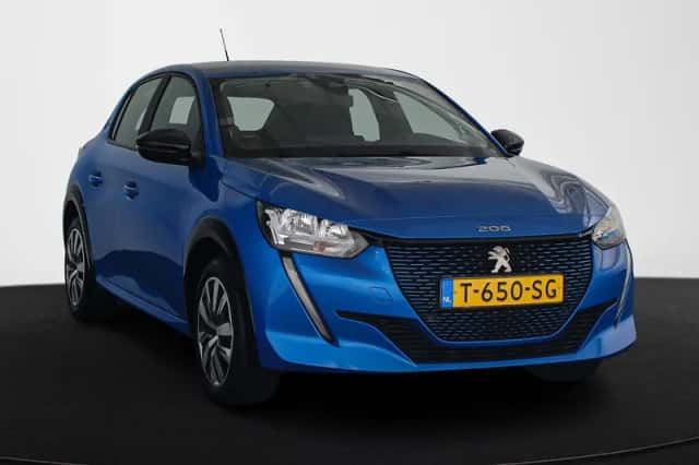 Peugeot e-208 (2023) thumbnail 2