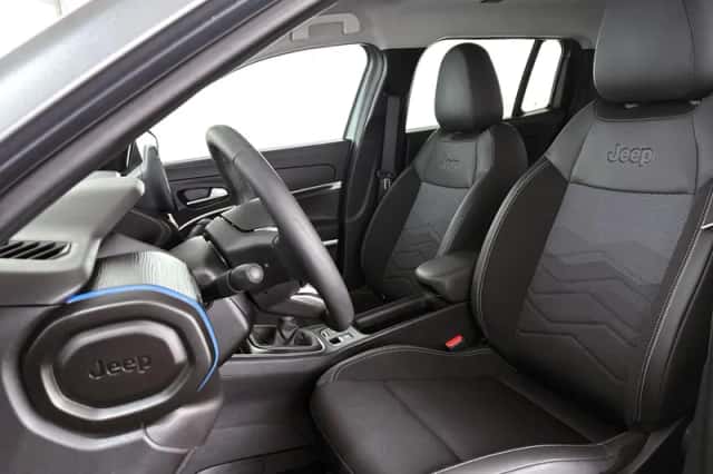 Jeep Avenger (2024) thumbnail 6