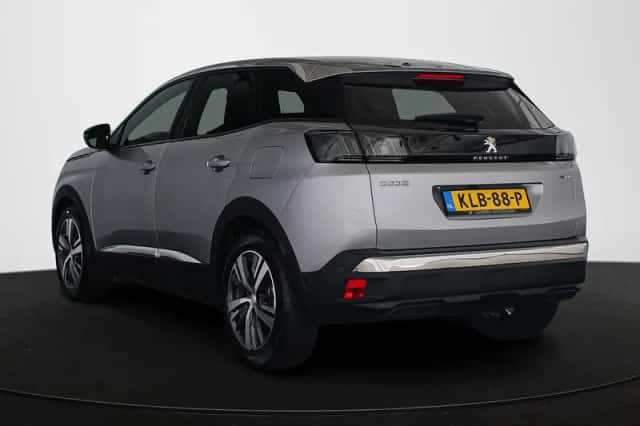 Peugeot 3008 (2024) thumbnail 4