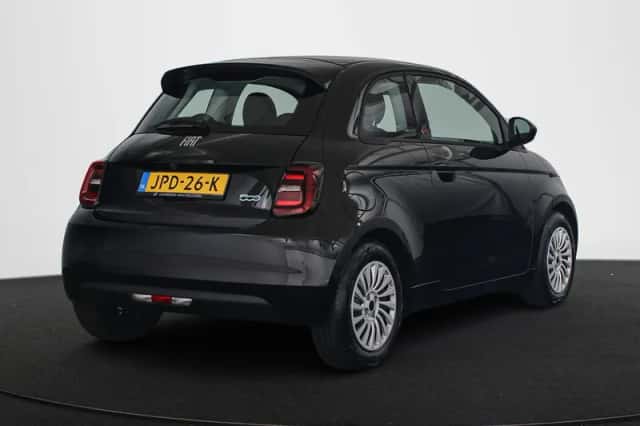 Fiat 500 (2025) thumbnail 3