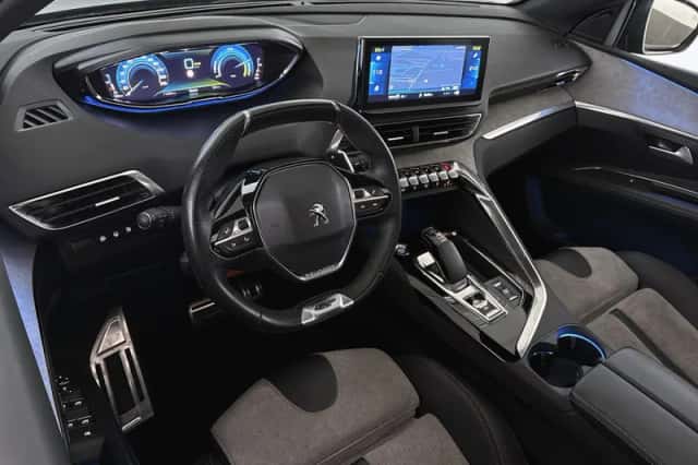 Peugeot 3008 (2021) thumbnail 5
