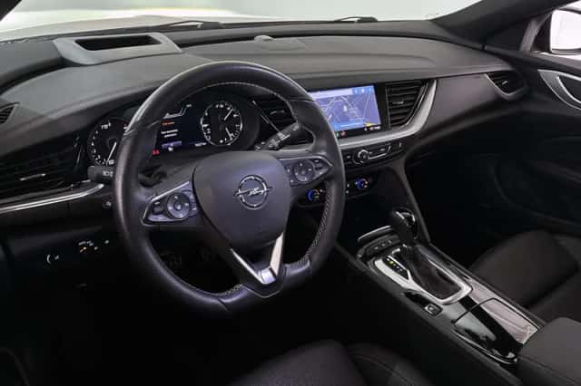 Opel Insignia (2020) thumbnail 5