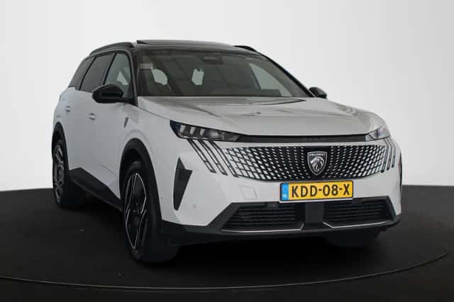 Peugeot 5008 (2026) thumbnail 2