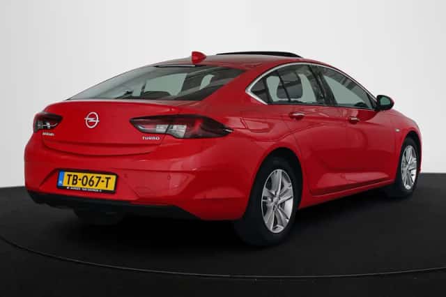 Opel Insignia (2018) thumbnail 3