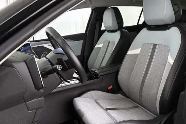 Opel Astra (2023) thumbnail 6