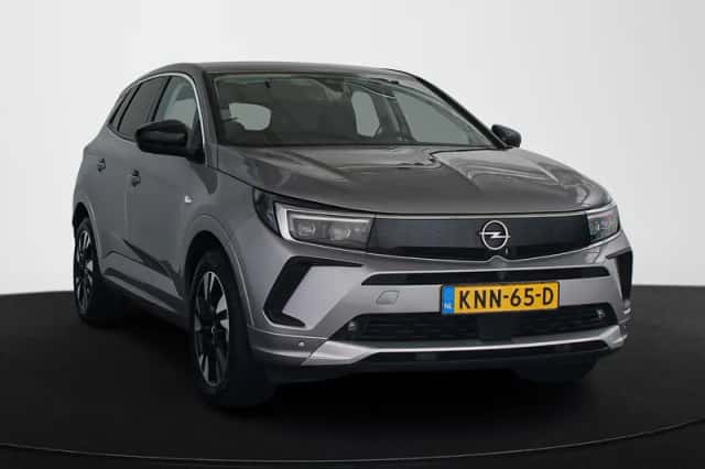 Opel Grandland (2022) thumbnail 2