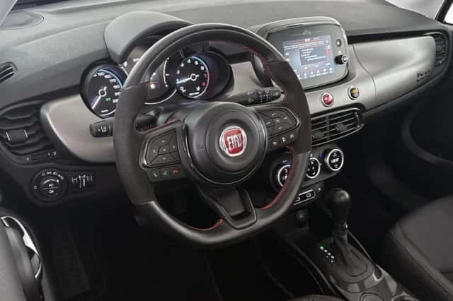 Fiat 500X (2024) thumbnail 5