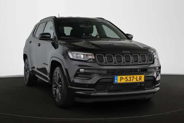Jeep Compass (2022) thumbnail 2