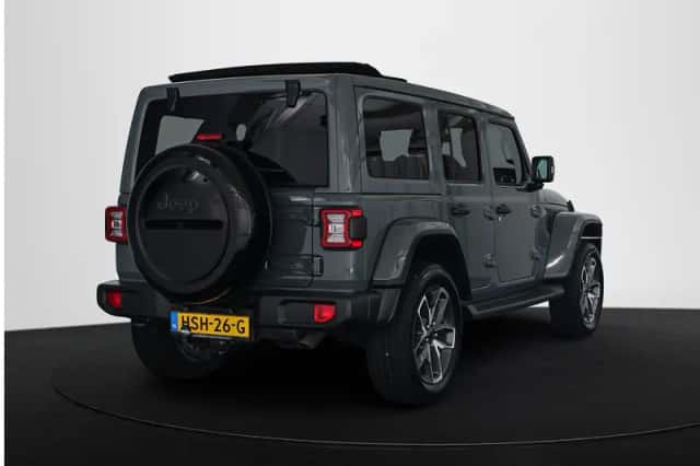 Jeep Wrangler (2025) thumbnail 3