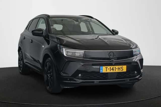 Opel Grandland (2023) thumbnail 2