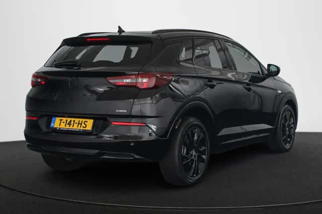 Opel Grandland (2023) thumbnail 3