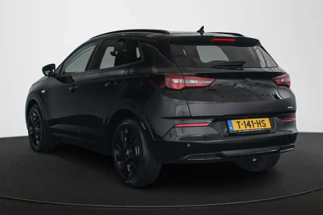 Opel Grandland (2023) thumbnail 4