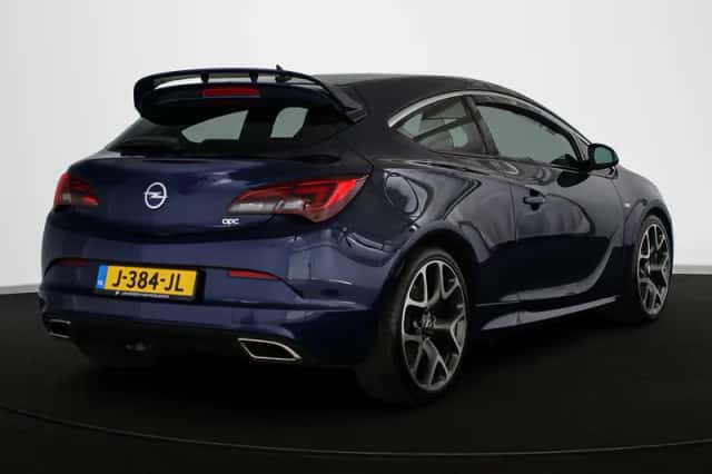 Opel Astra (2015) thumbnail 3