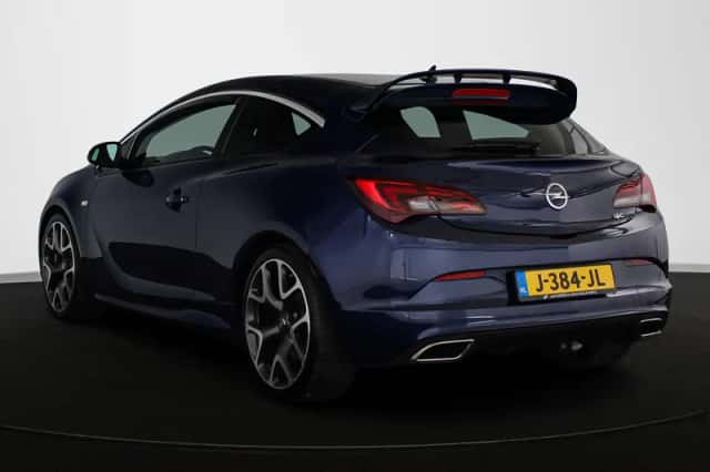Opel Astra (2015) thumbnail 4