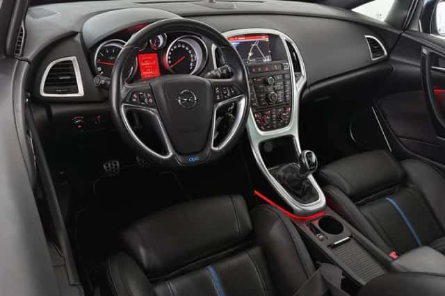 Opel Astra (2015) thumbnail 5