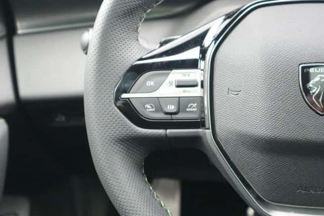 Peugeot 408 (2025) thumbnail 13