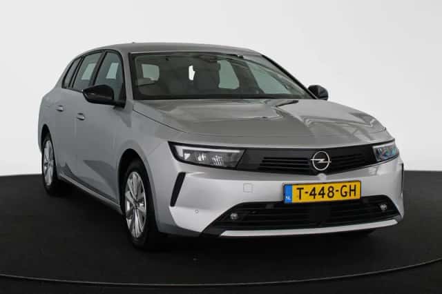 Opel Astra (2023) thumbnail 2