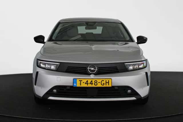 Opel Astra (2023) thumbnail 13