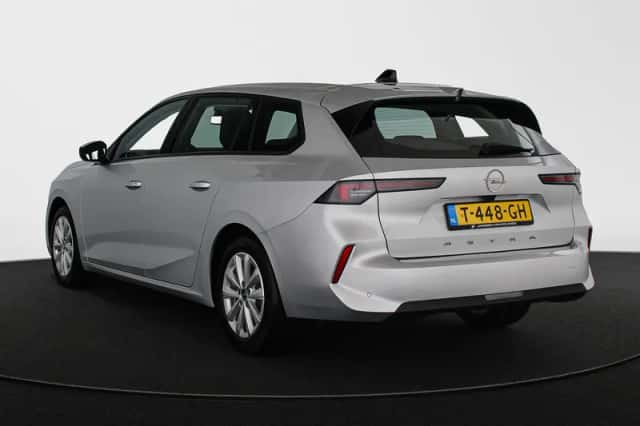 Opel Astra (2023) thumbnail 4