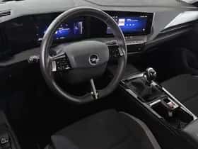 Opel Astra (2023) thumbnail 5