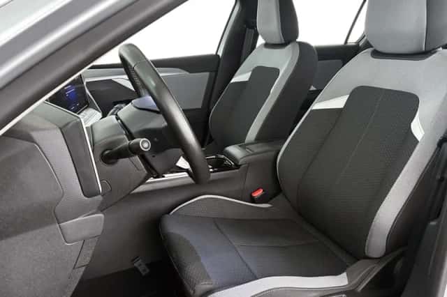 Opel Astra (2023) thumbnail 6
