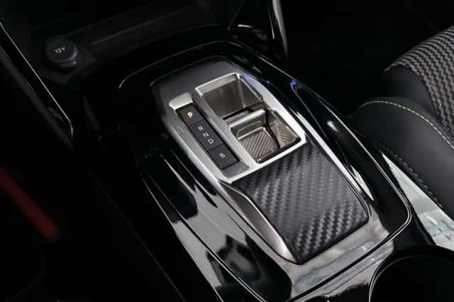 Peugeot e-2008 (2025) thumbnail 26