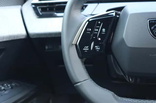 Peugeot 3008 (2025) thumbnail 14