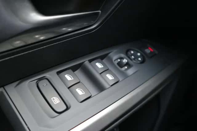 Peugeot 3008 (2025) thumbnail 17