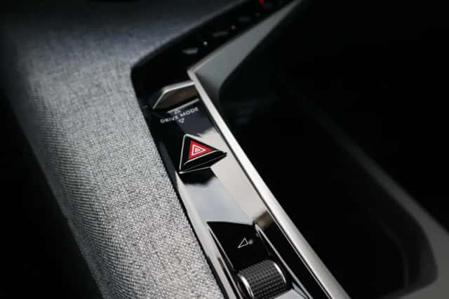 Peugeot 3008 (2025) thumbnail 19