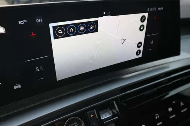 Peugeot 3008 (2025) thumbnail 25