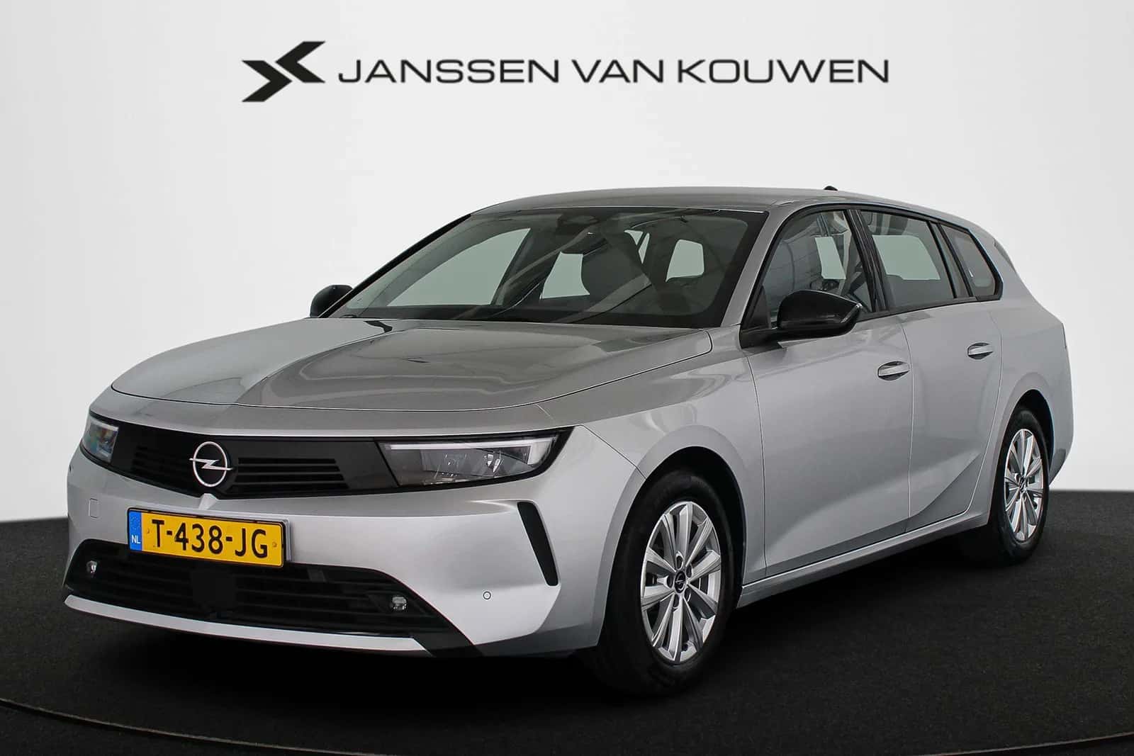 Opel Astra (2023) — foto 1