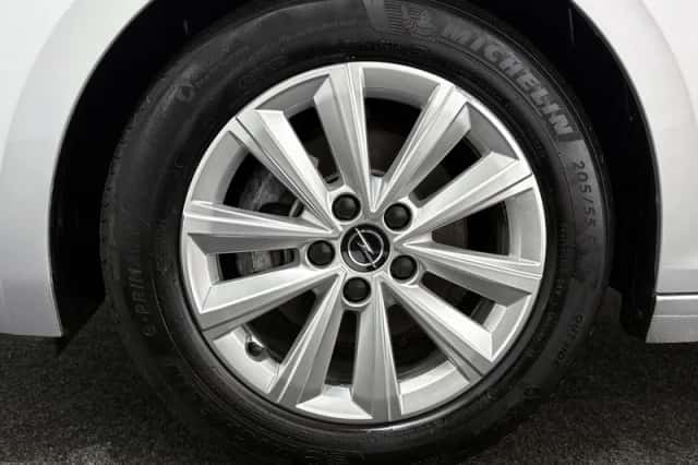 Opel Astra (2023) thumbnail 20