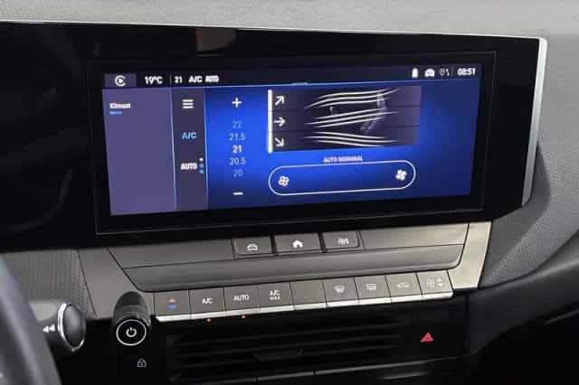 Opel Astra (2023) thumbnail 21