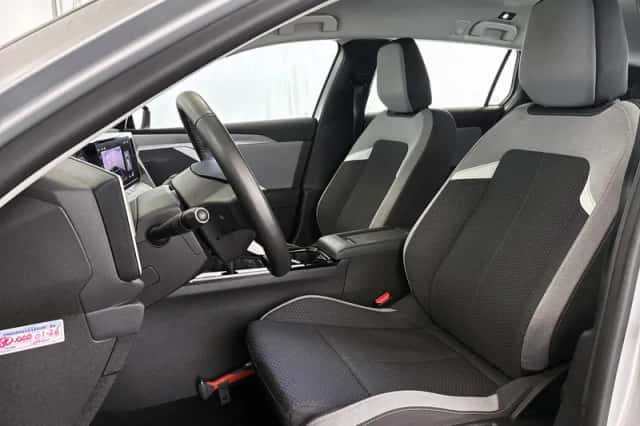 Opel Astra (2023) thumbnail 6