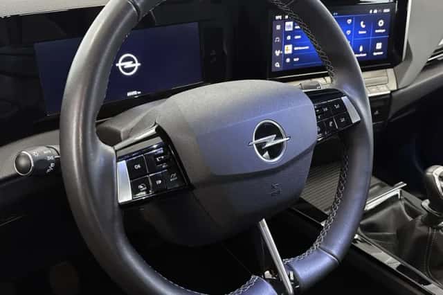 Opel Astra (2023) thumbnail 8