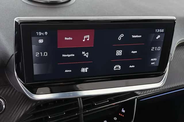 Peugeot 2008 (2020) thumbnail 12