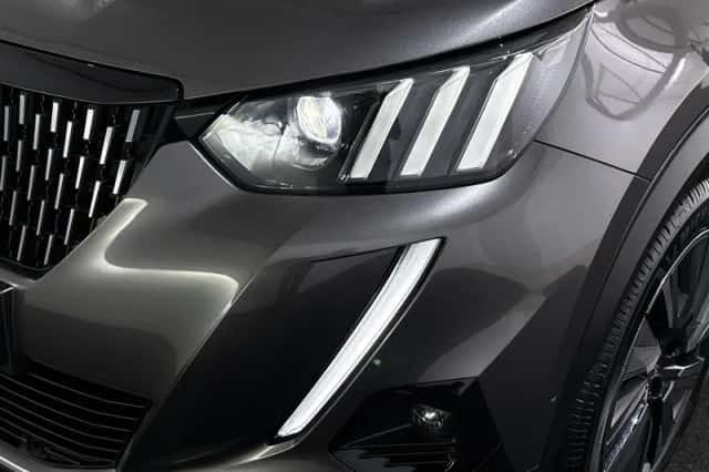 Peugeot 2008 (2020) thumbnail 18