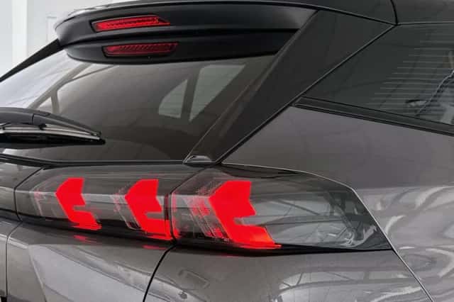 Peugeot 2008 (2020) thumbnail 20