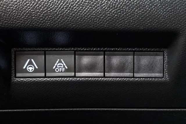 Peugeot 2008 (2020) thumbnail 26