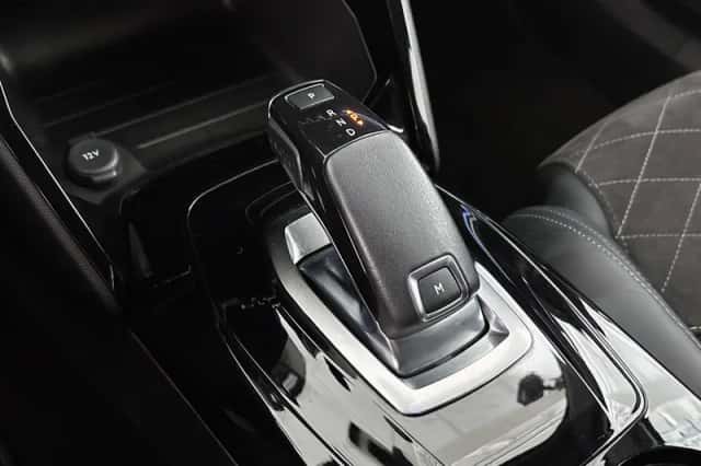 Peugeot 2008 (2020) thumbnail 27