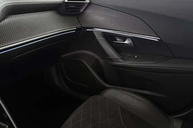 Peugeot 2008 (2020) thumbnail 36
