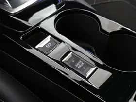 Peugeot 2008 (2020) thumbnail 38