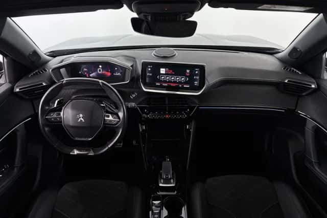 Peugeot 2008 (2020) thumbnail 7