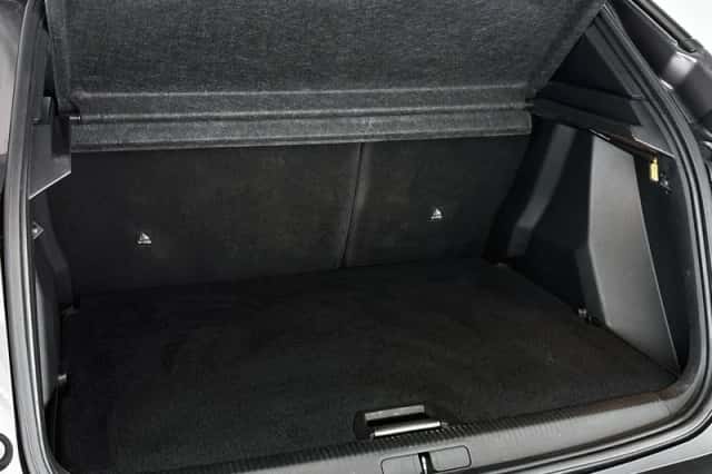 Peugeot 2008 (2020) thumbnail 9