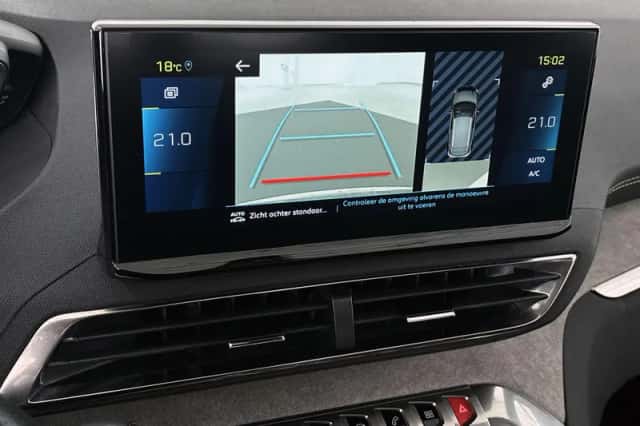 Peugeot 3008 (2022) thumbnail 17